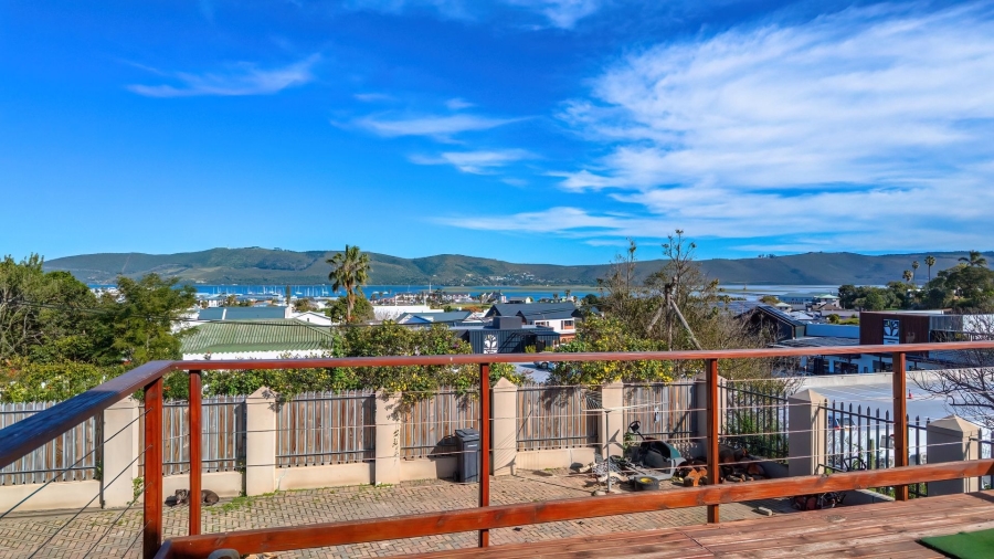 4 Bedroom Property for Sale in Knysna Central Western Cape